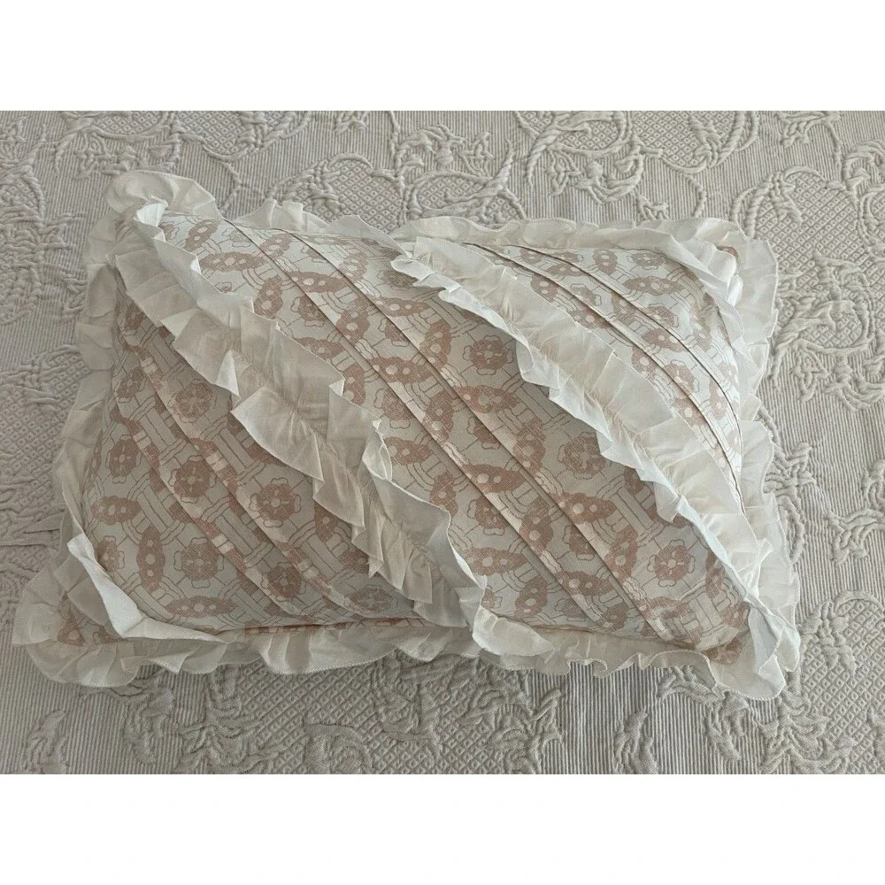 Madison Park Decorative Accent Pillow Beige / White Geometric Ruffle
